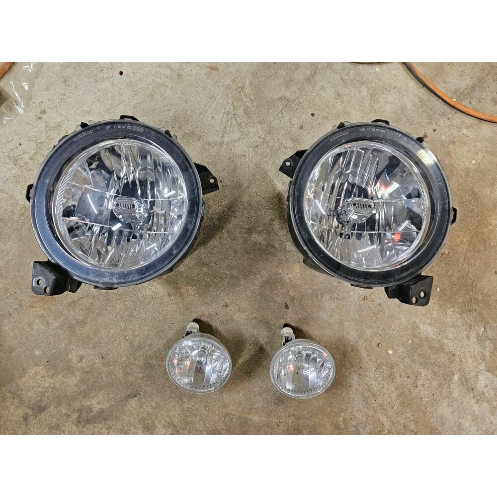 2018 - 2021 Jeep Wrangler OEM JL Halogen Headlights & Fog/Driving Lights